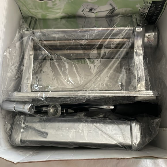 VillaWare Pasta Machine. NWOT. In original box; never used - Picture 4 of 6